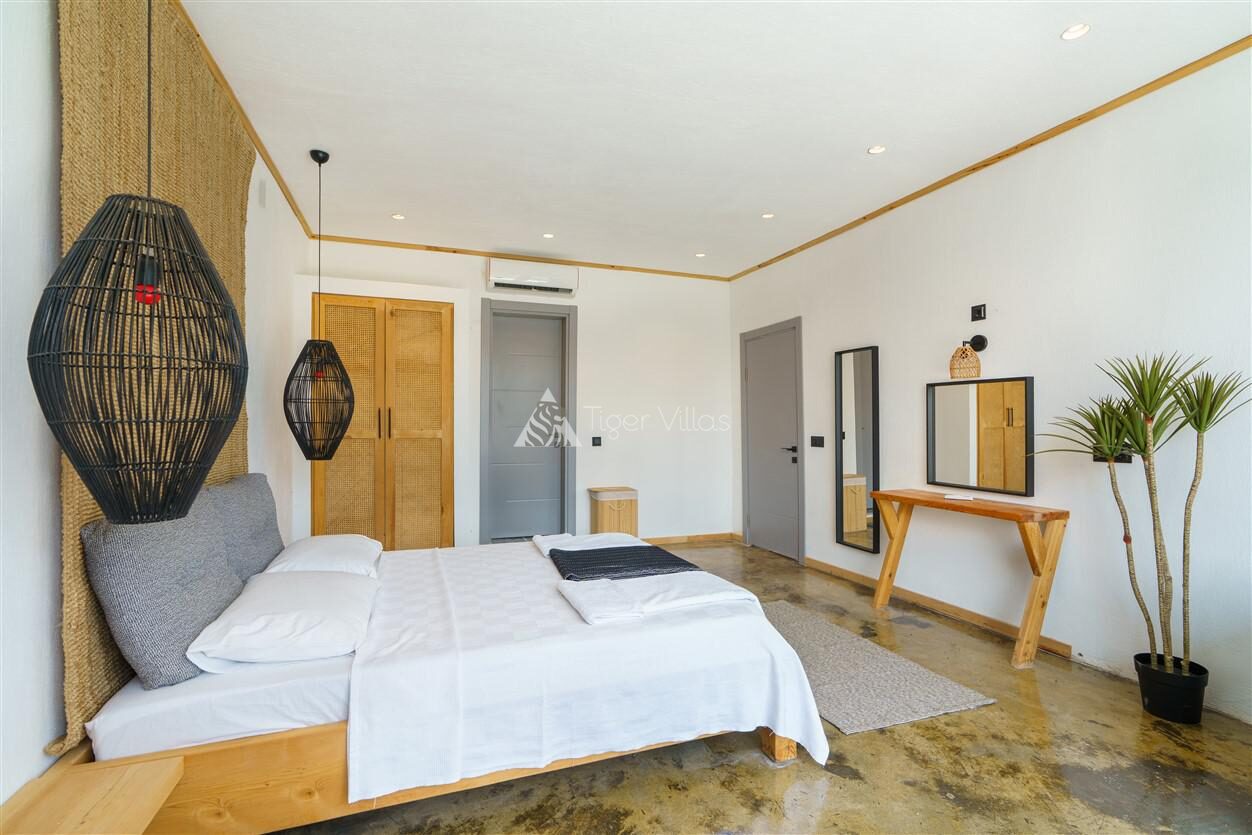 Villa Stay 2 — 30