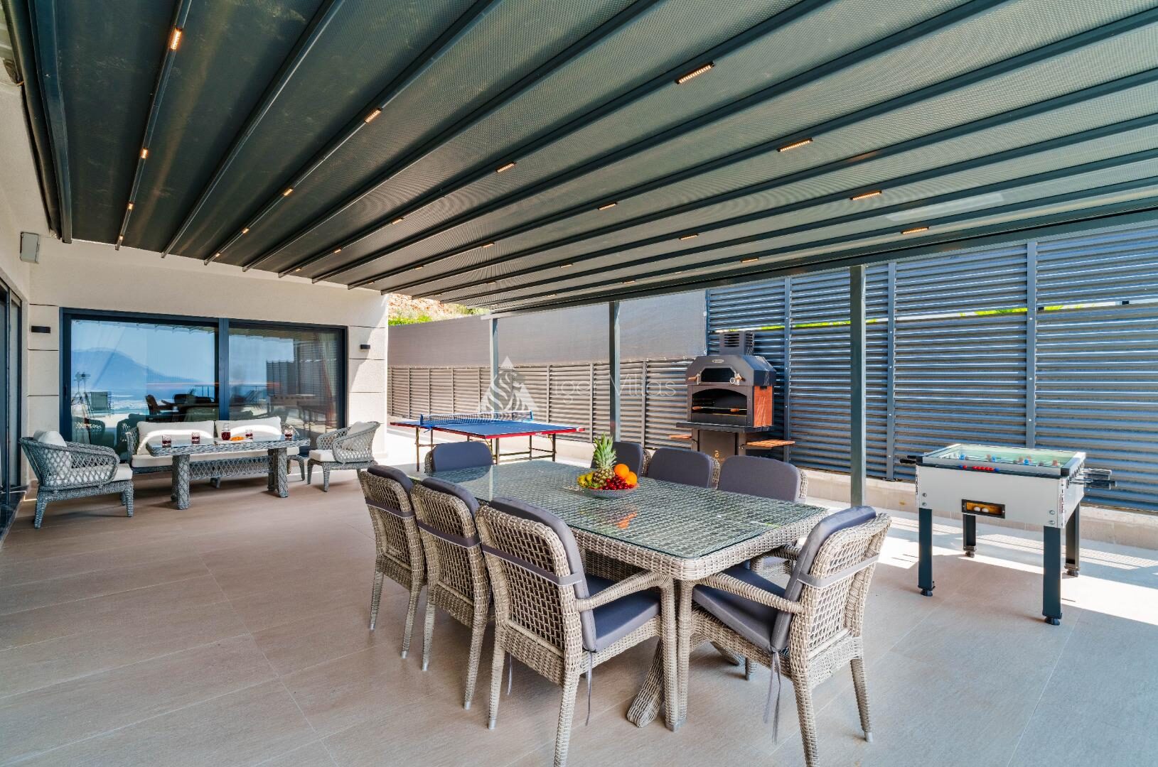 Villa Newcastle — 18