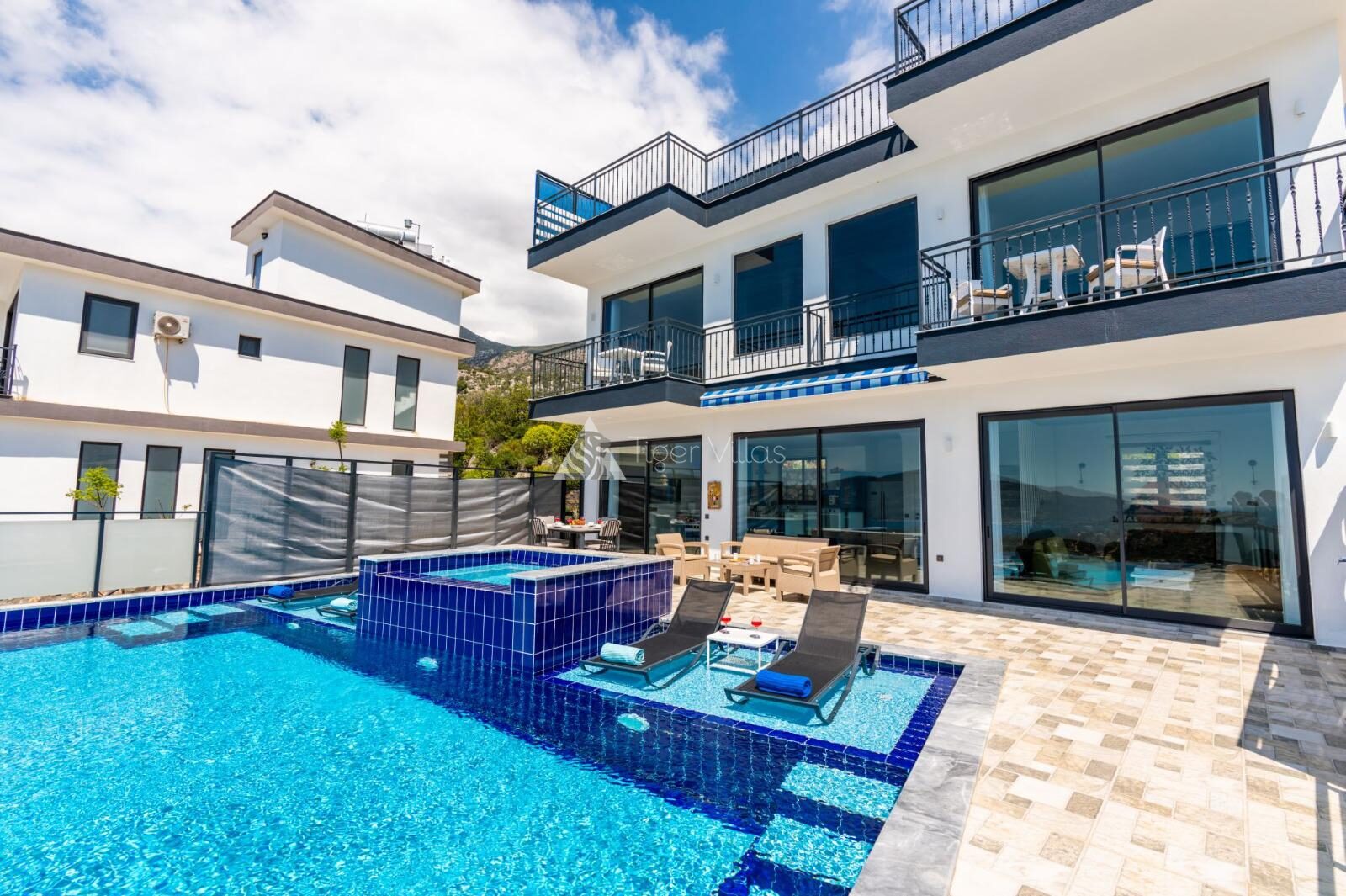 Villa Uranus — 3