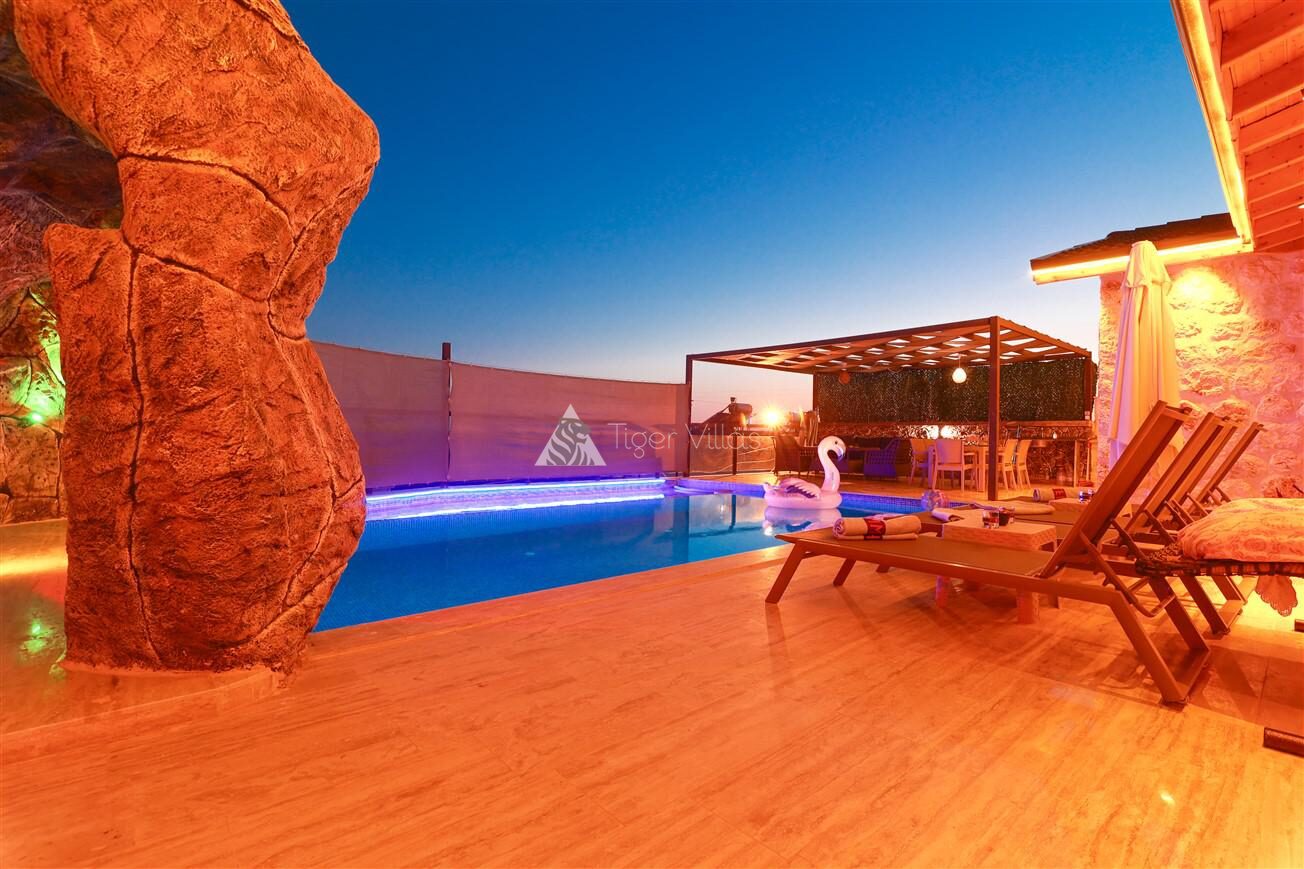 Villa Jungle — 16