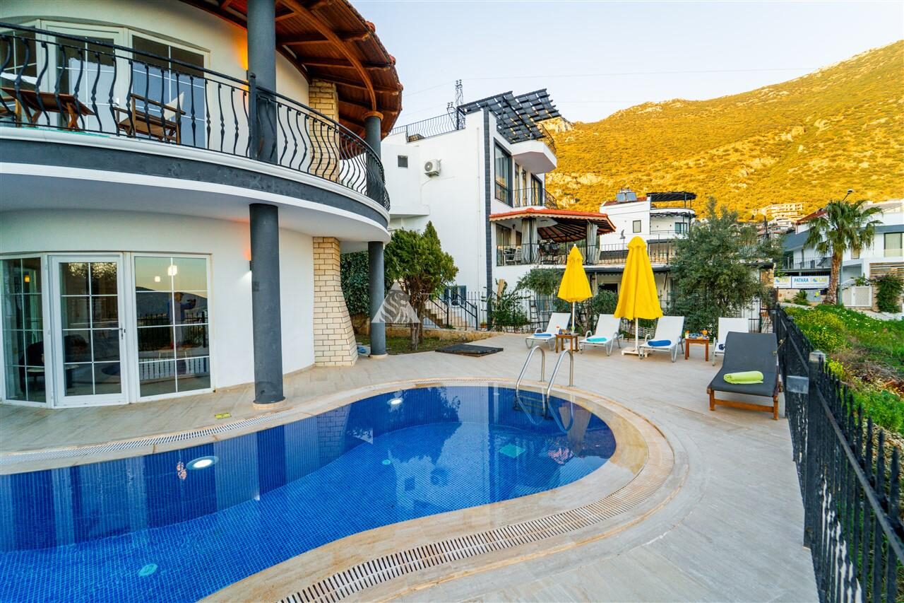 Villa Asmin — 2