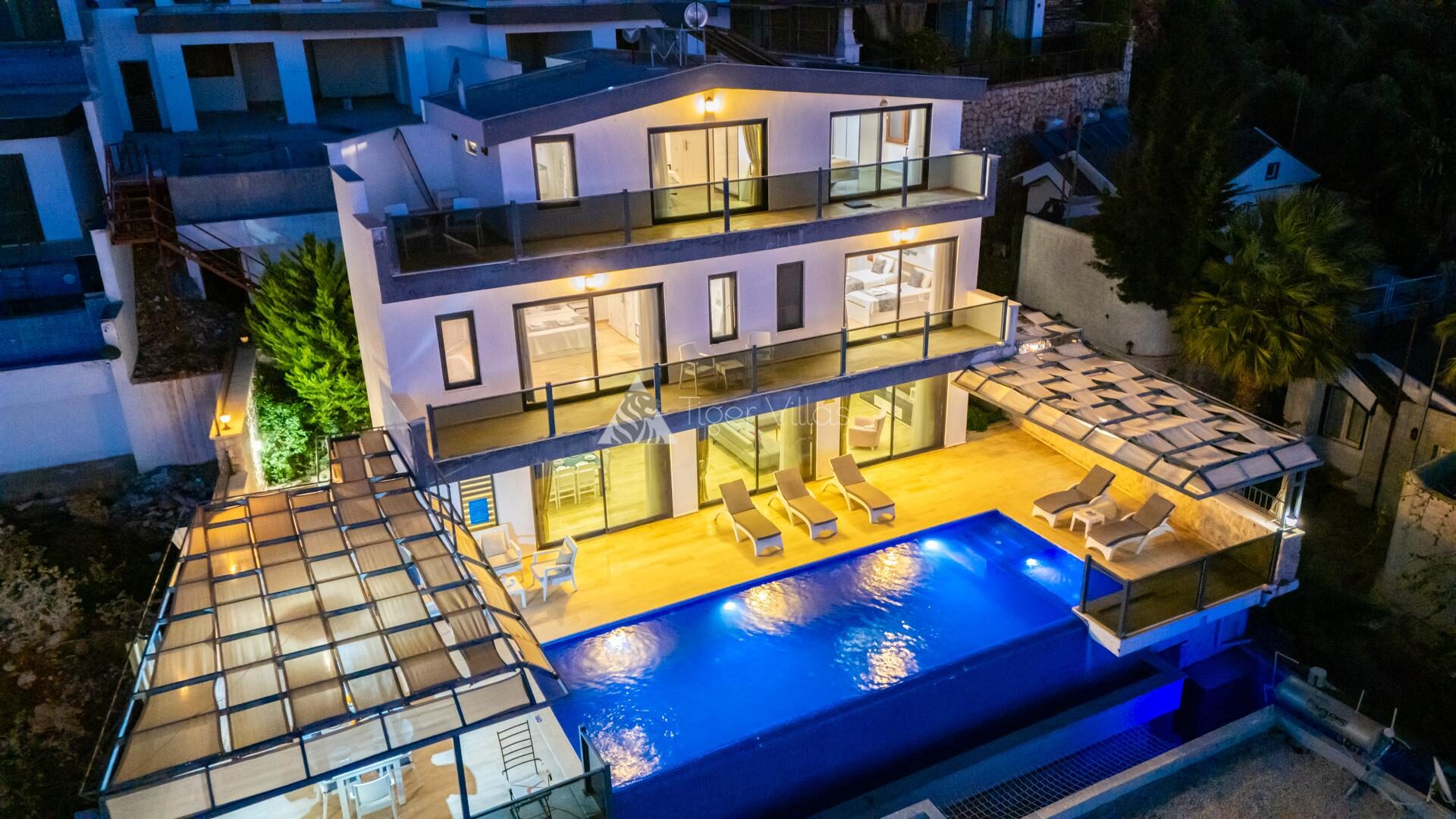 Villa April — 4