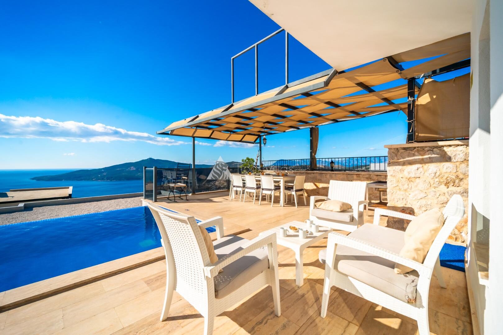 Villa April — 15