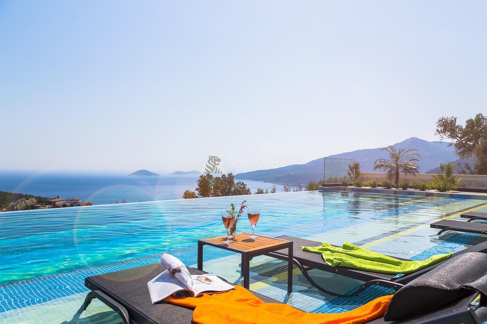 Villa Vogue — 3