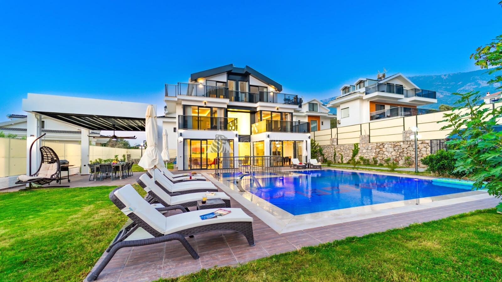 Villa Balkan 1 — 3