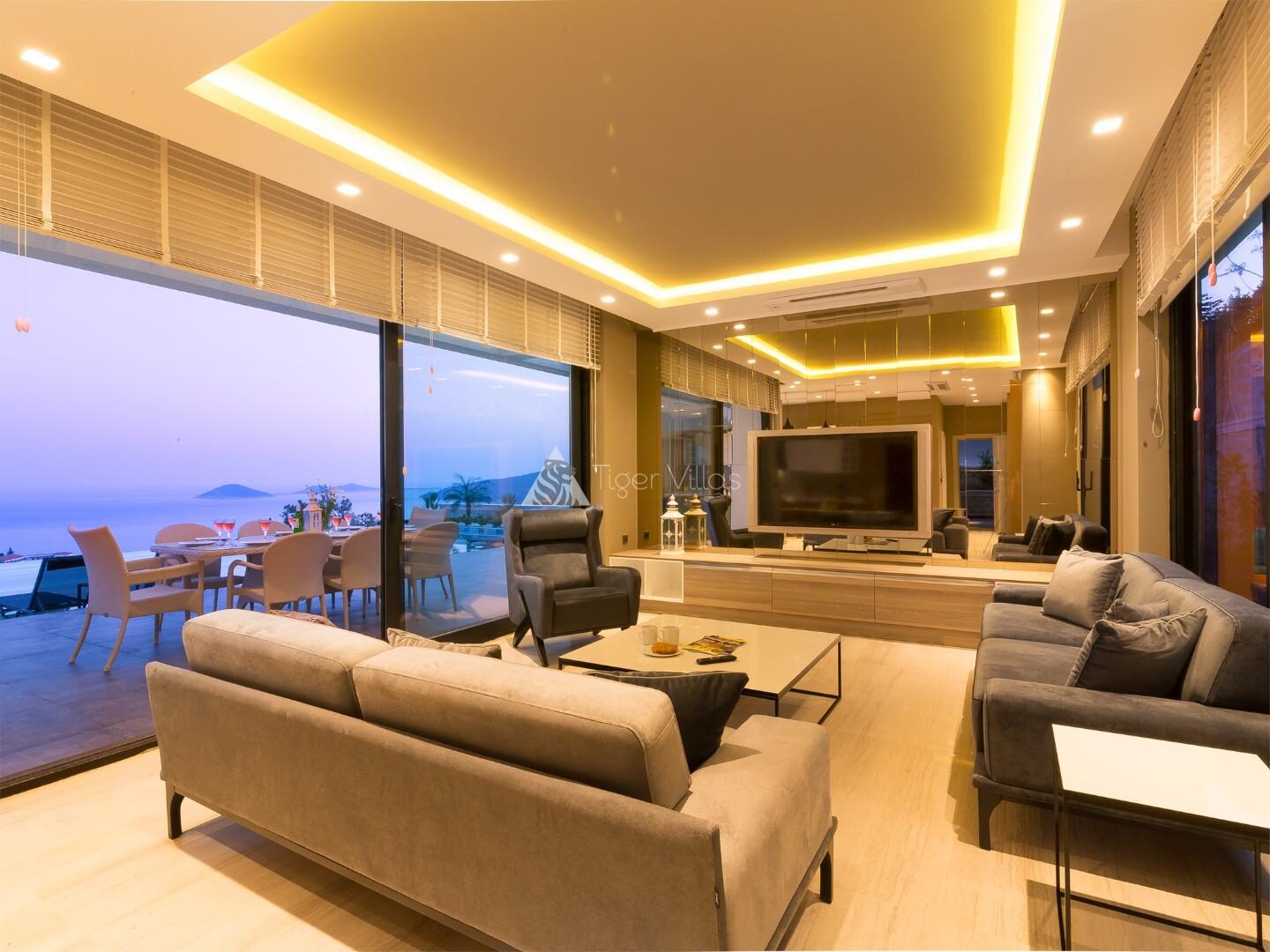 Villa Panoramas — 8