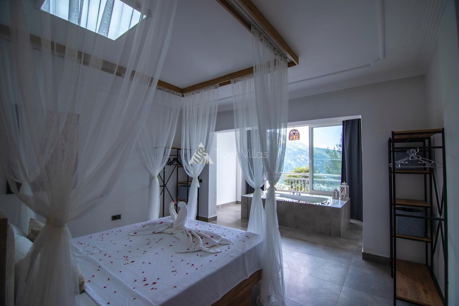 Villa Sultana — 13
