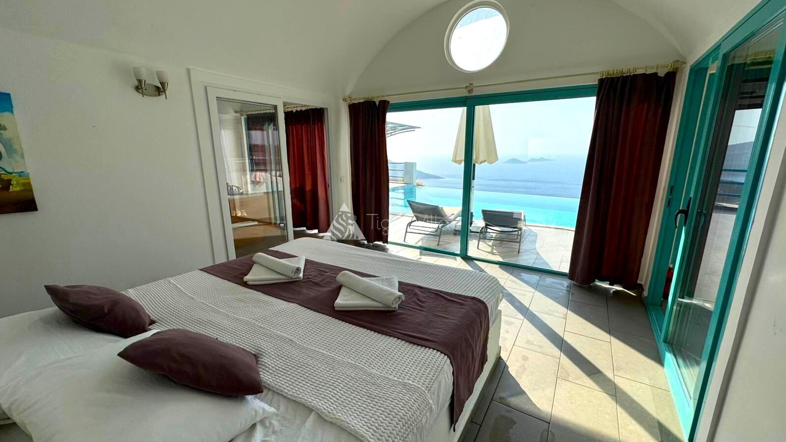 Villa Adora 1 — 9