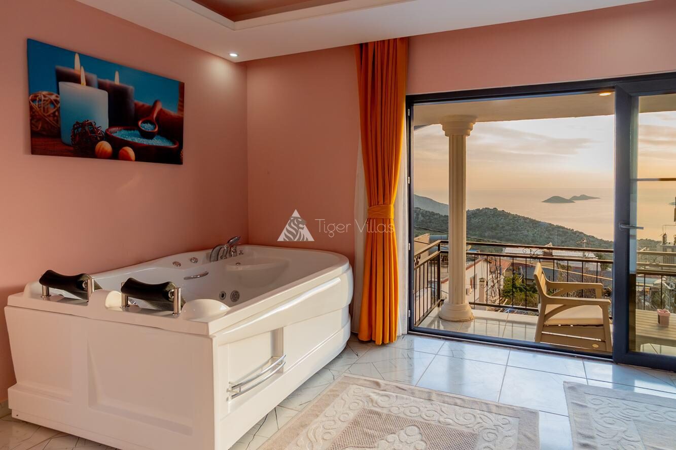 Villa Bercesti — 13