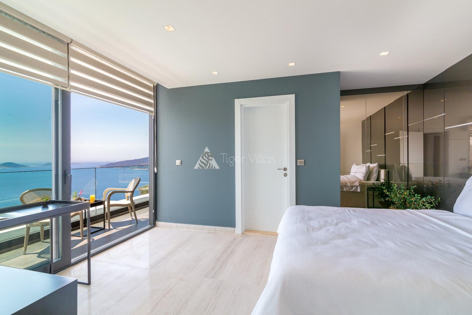 Villa Vogue — 26