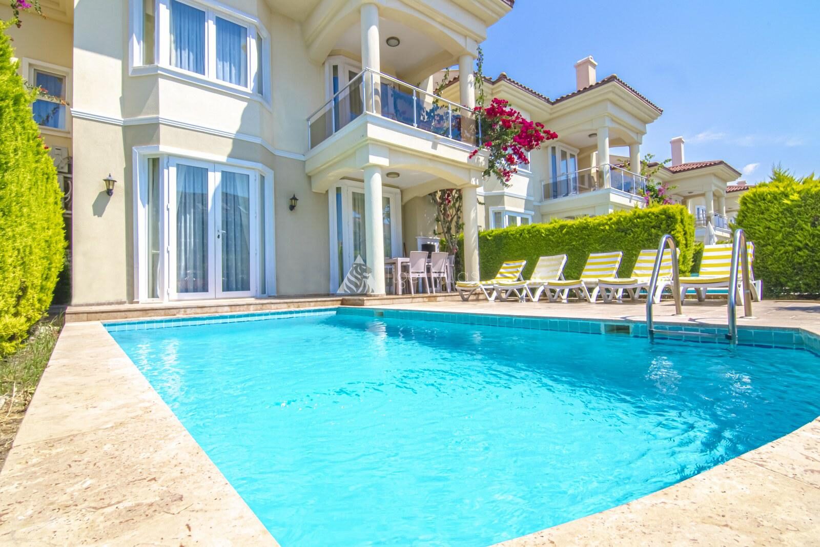 Villa Oyster 5 — 4
