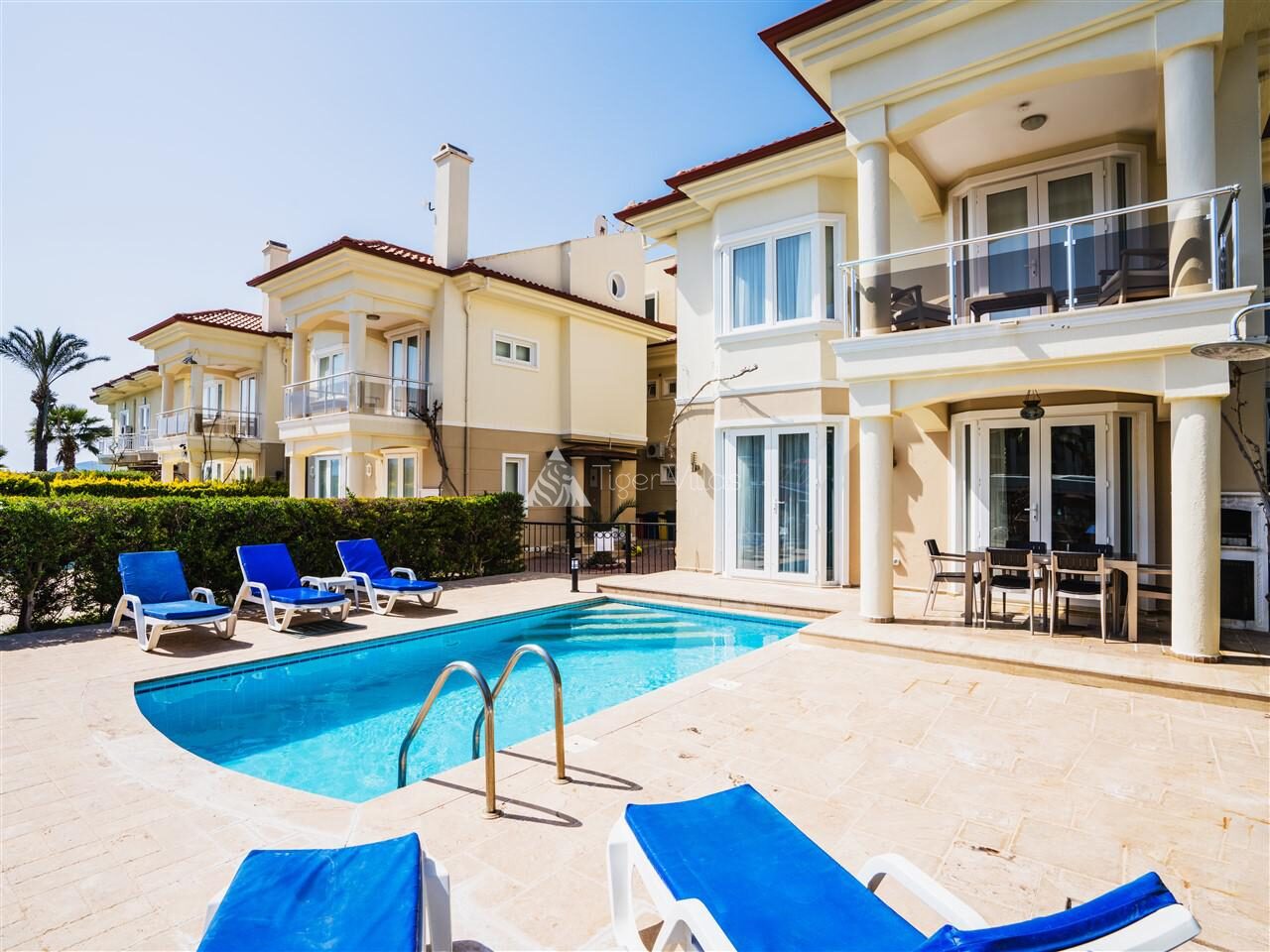 Villa Oyster 1 — 6