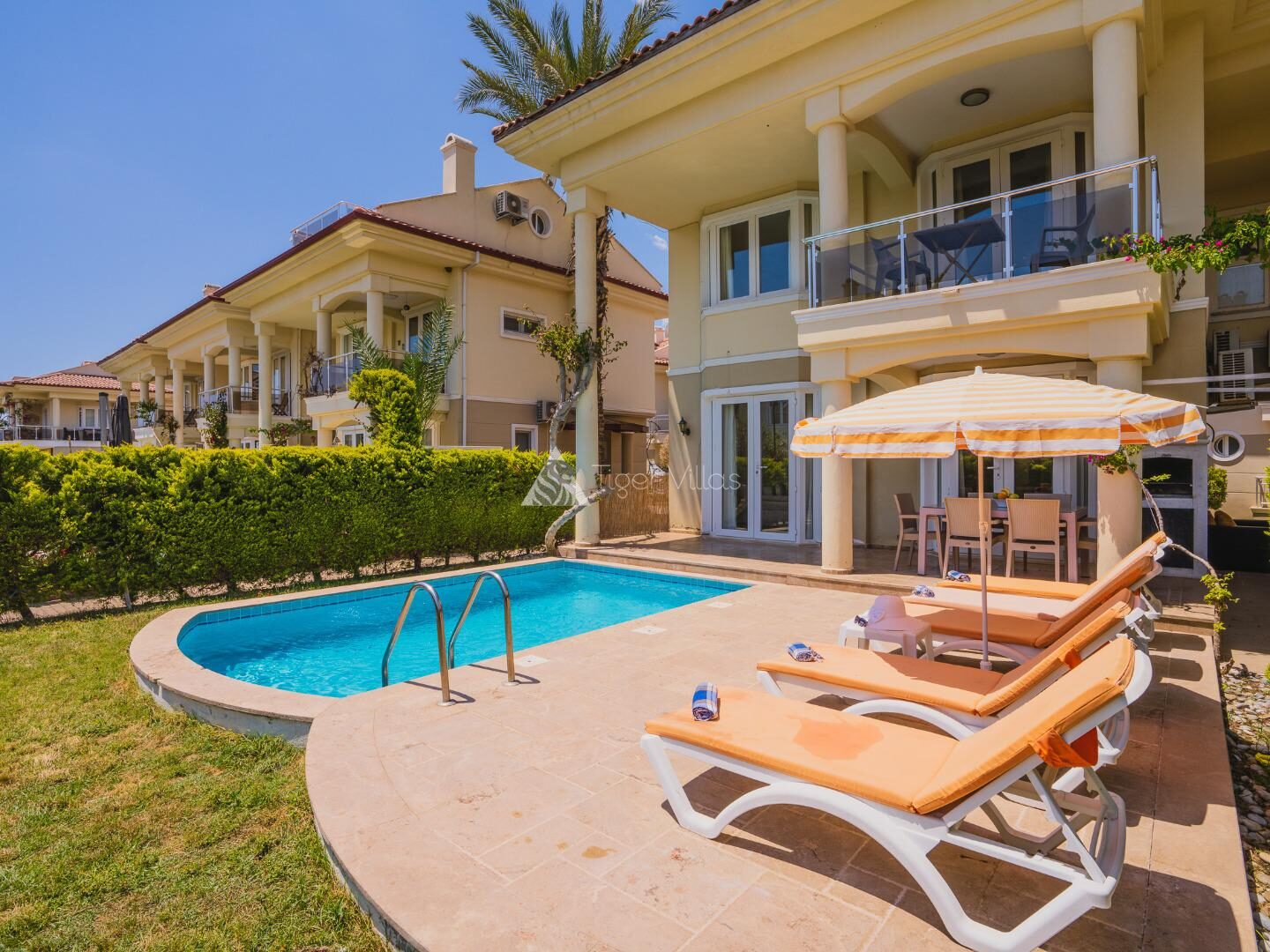 Villa Pearl 4 — 2