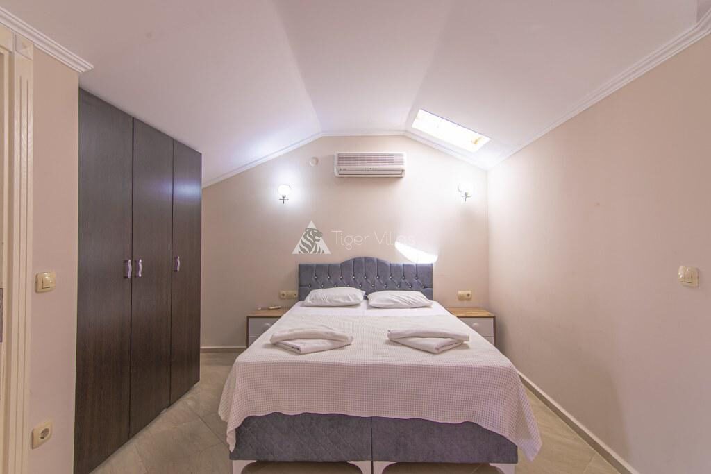 Villa Pearl 8 — 14