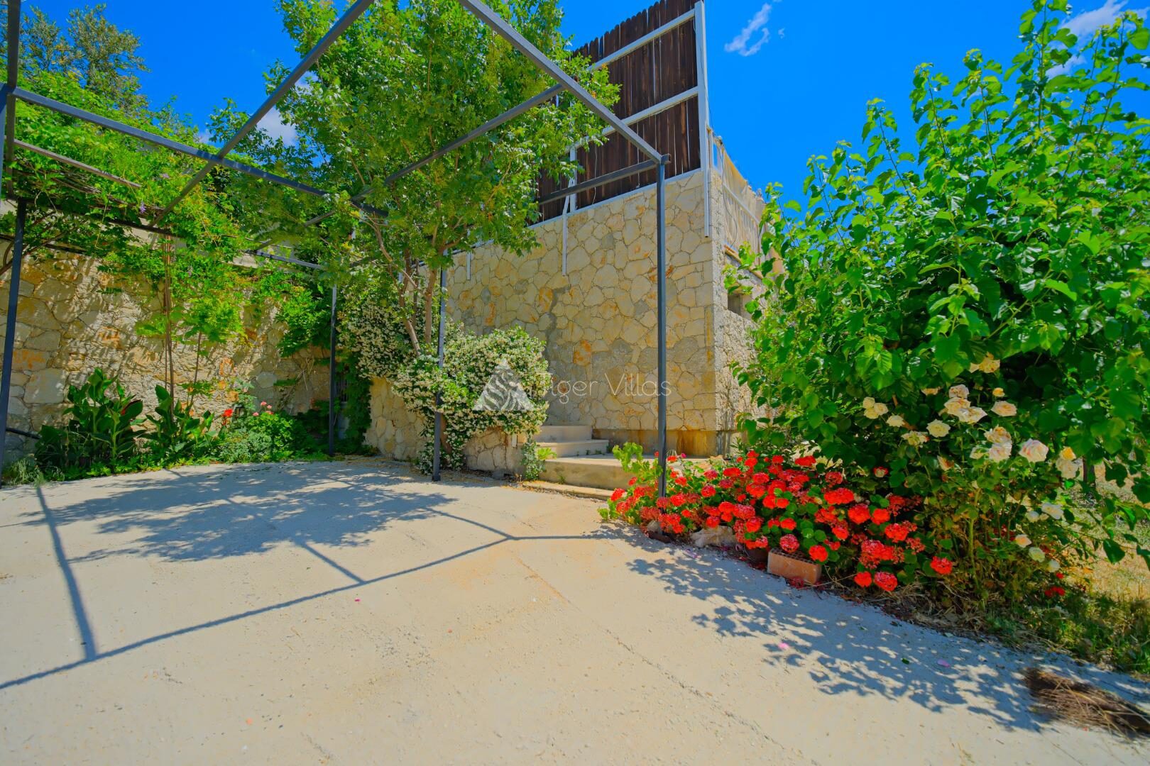 Villa Göks — 12