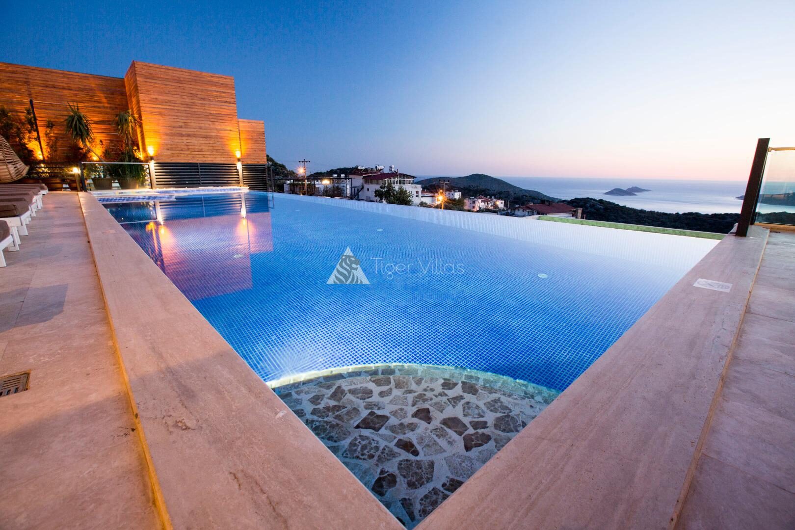 Villa Montana — 28