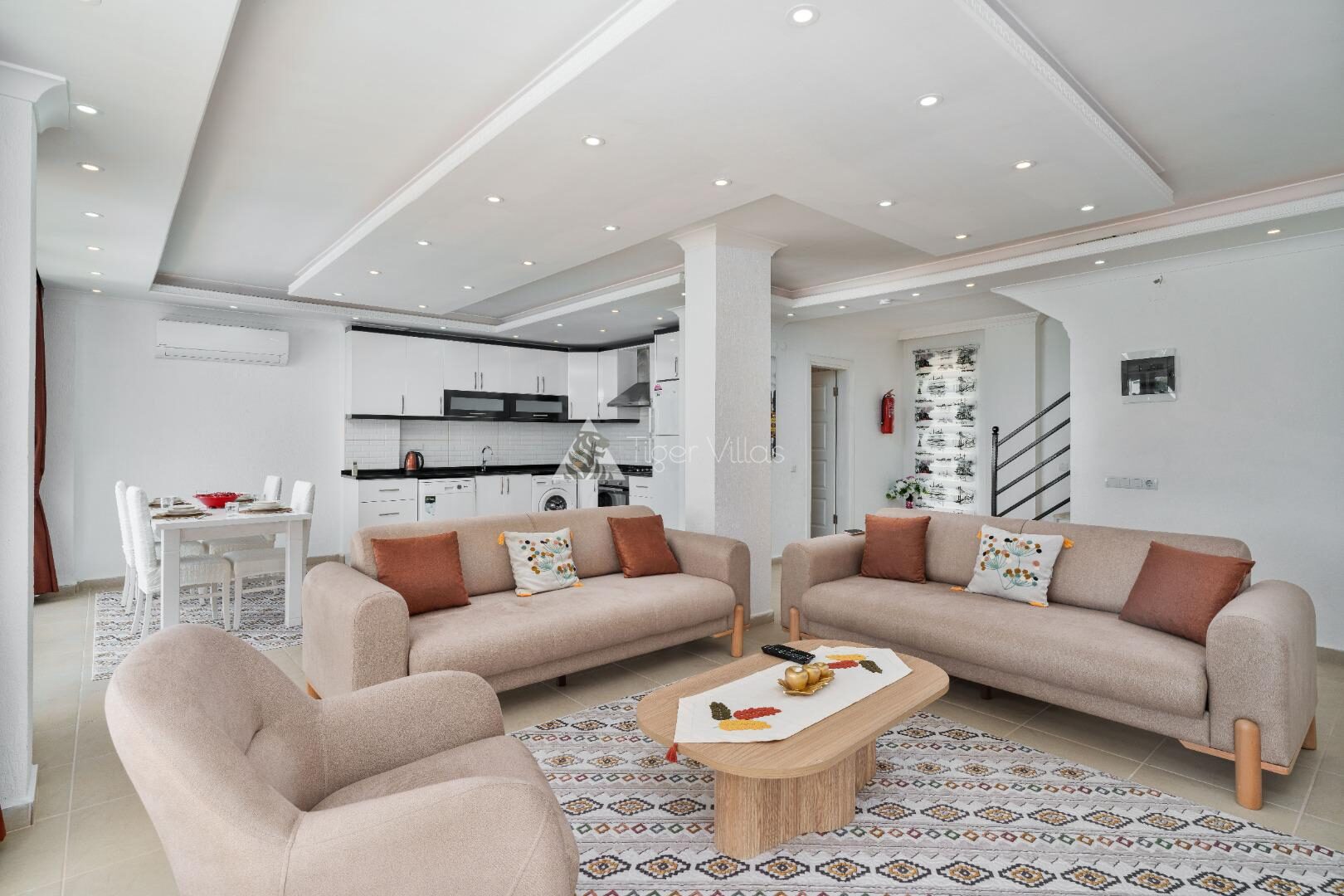 Villa Truva – villa for rent in Akbel