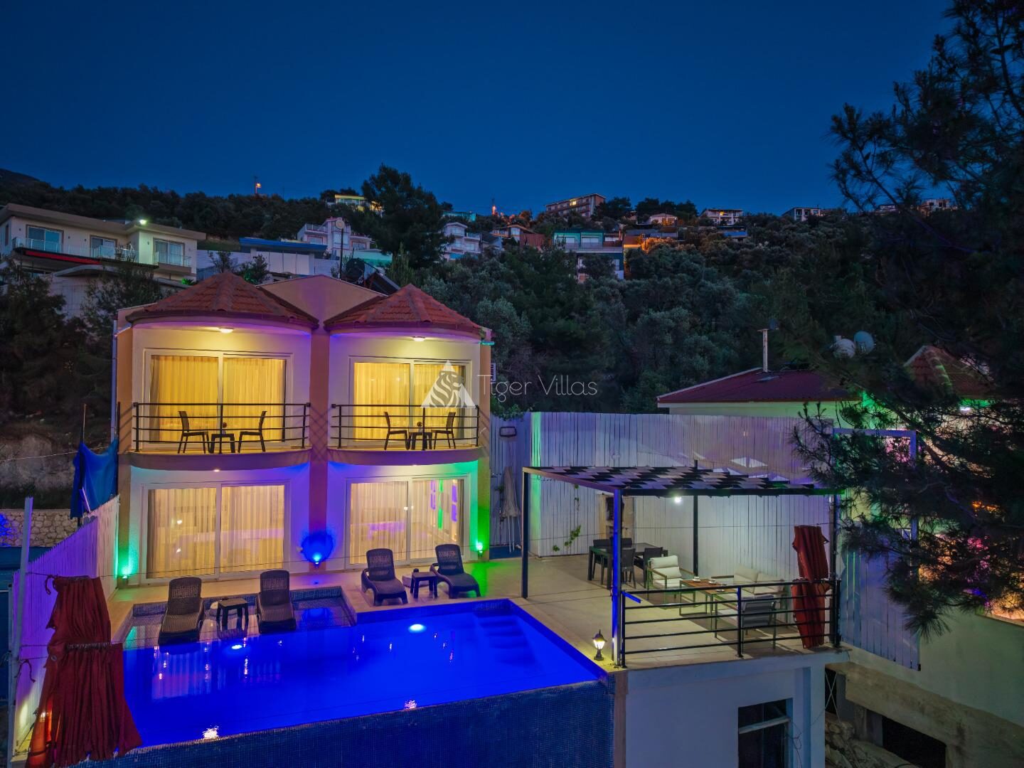 Villa Truva – villa for rent in Akbel