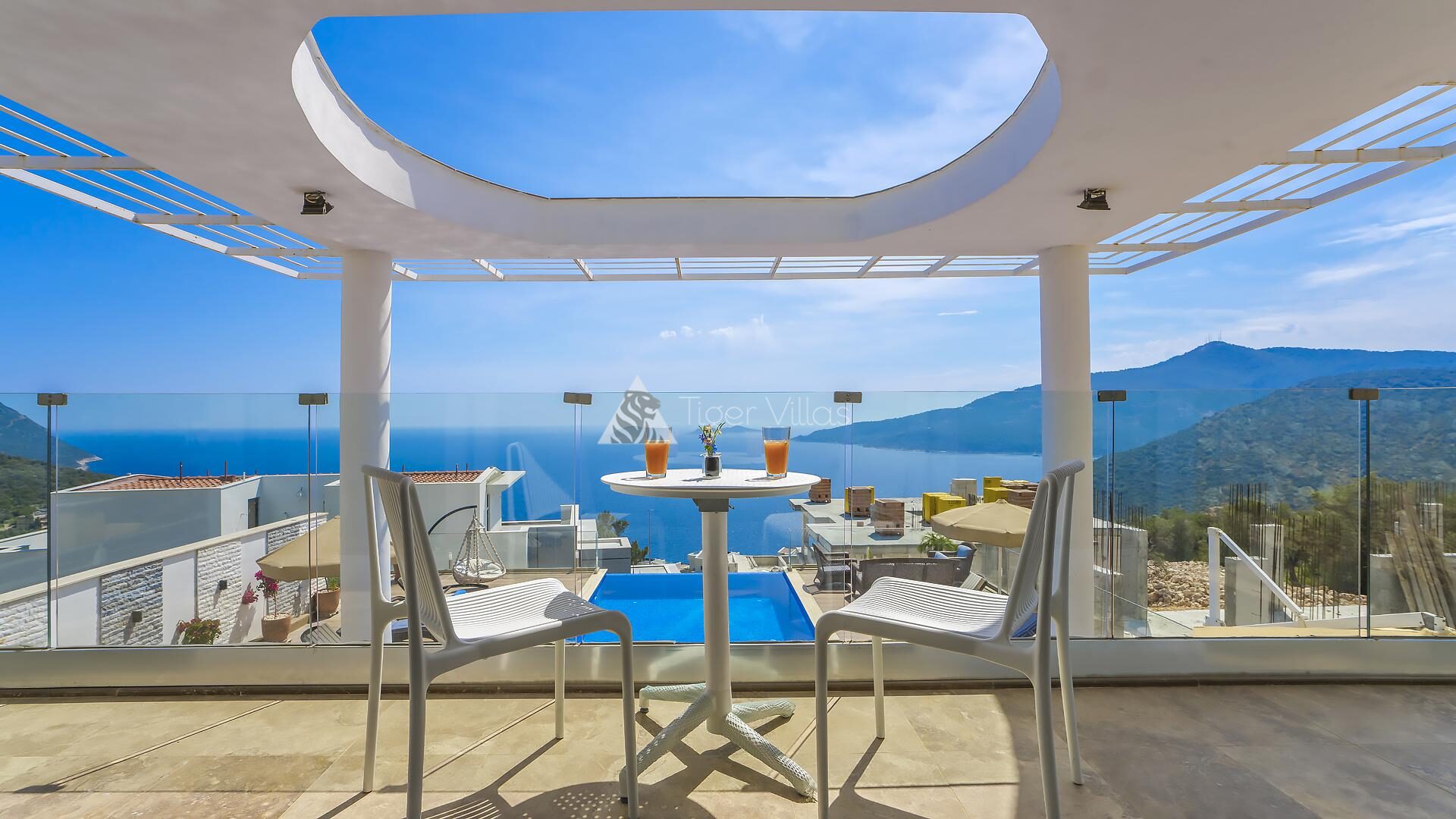 Villa Hillside 3 — 48