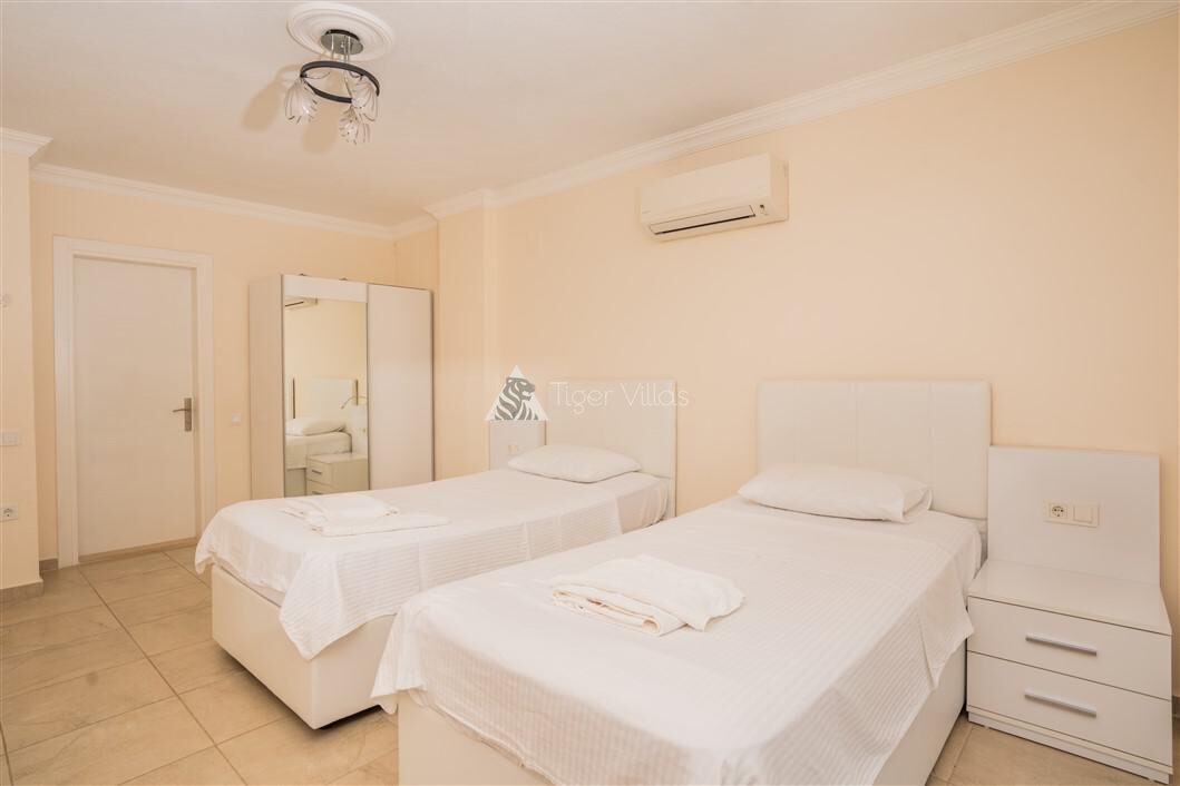 Villa Optimum — 80