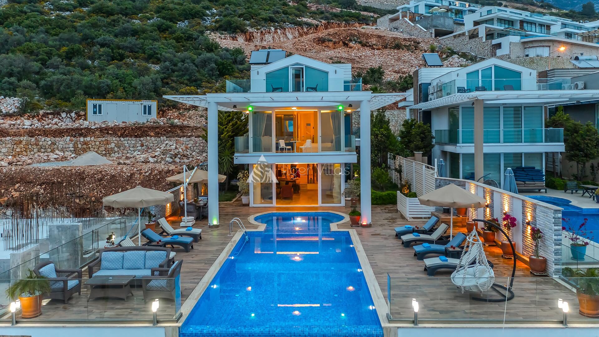 Villa Hillside 3 — 60