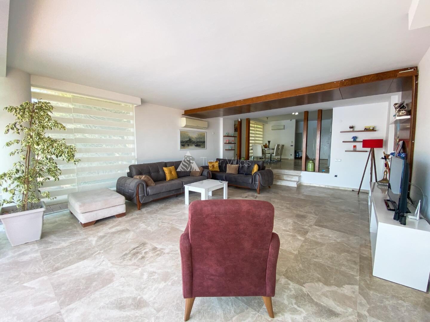 Villa Hillside 3 — 73
