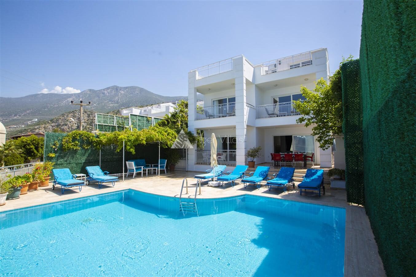 Villa Baysal Bergamot — 1
