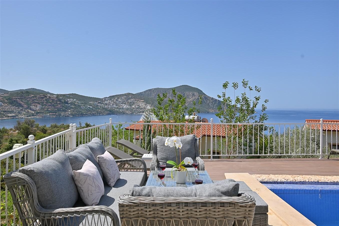 Villa İris — 8