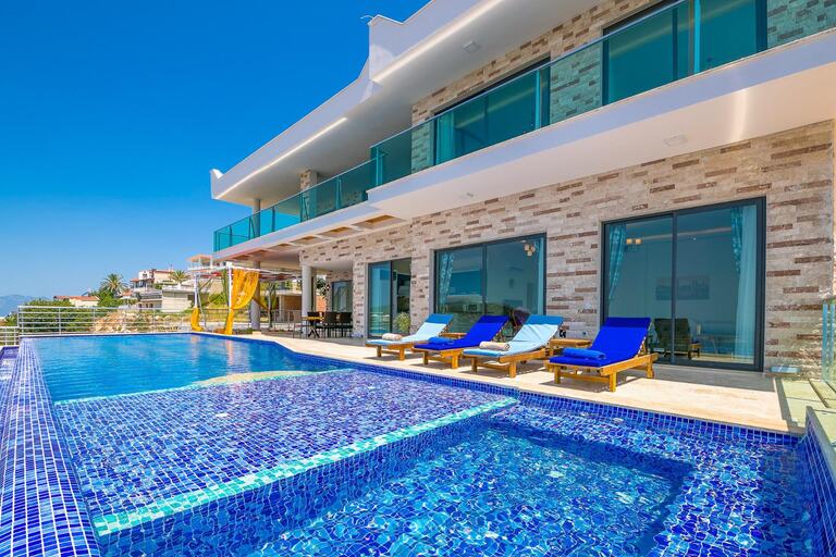 Villa Hills Şato — 2