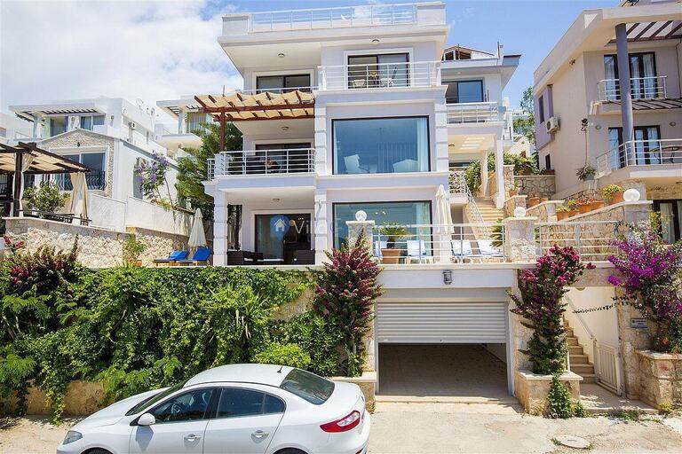 Villa Gülbay — 1