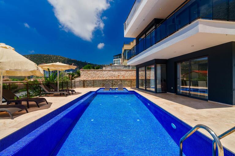 Villa Vala — 2