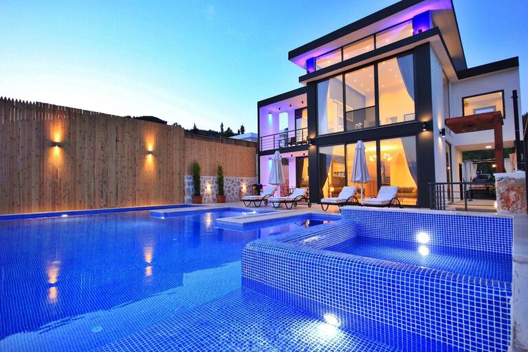 Villa Falez — 2