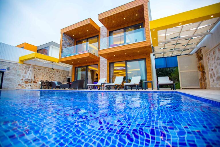 Villa Victoria — 2