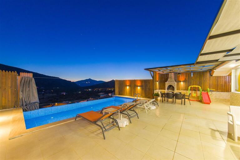 Villa Yaz 1 — 3