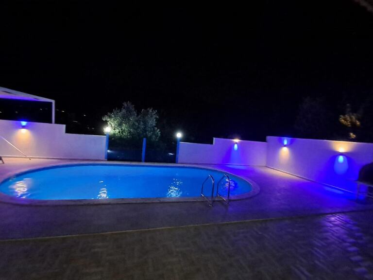 Villa Belize 2 — 2