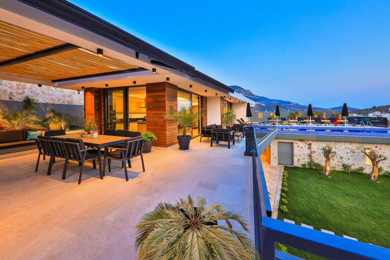 Villa Dreams — 3