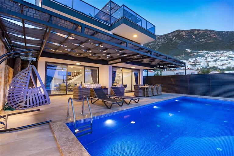 Villa Royal Hills 1 — 3