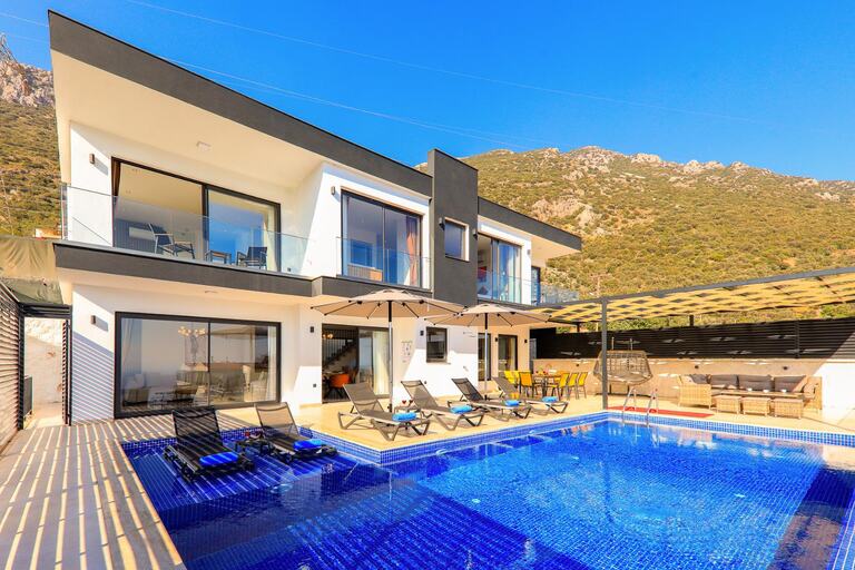 Villa Bliss — 3