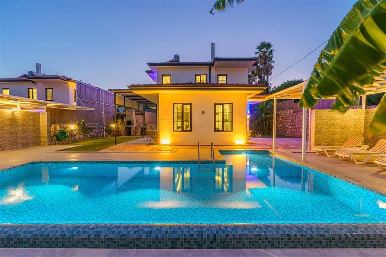 Villa Sazak Uno — 1