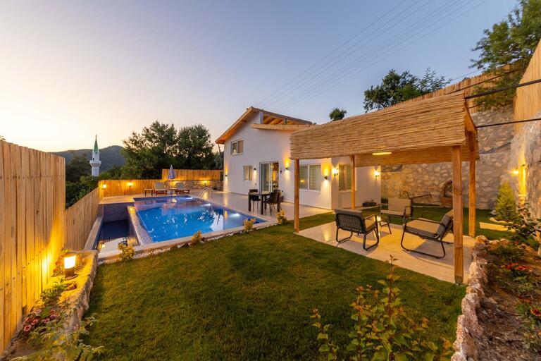 Villa Belis — 1