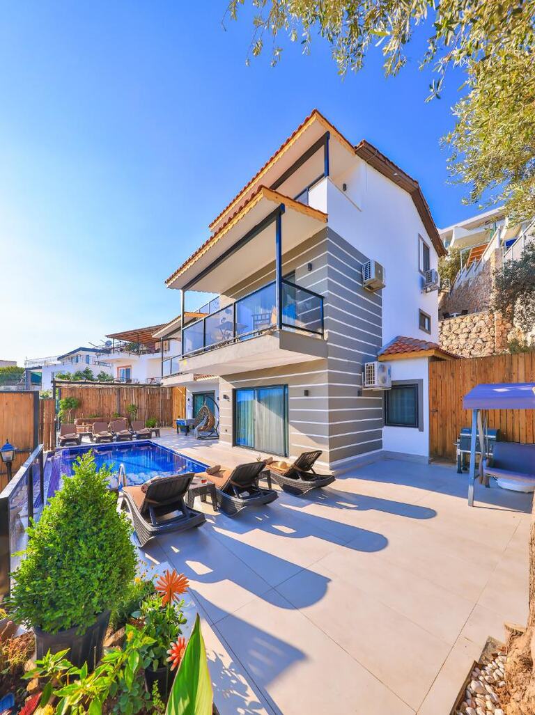 Villa Parle — 1