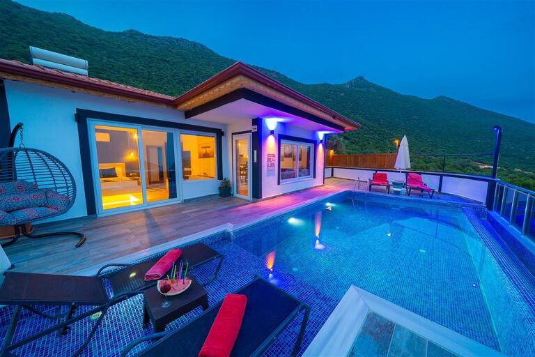 Villa Daylight — 1