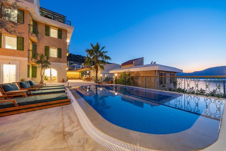 Villa Grande — 3