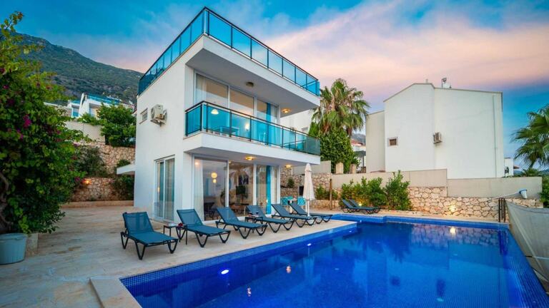 Villa Trios — 3
