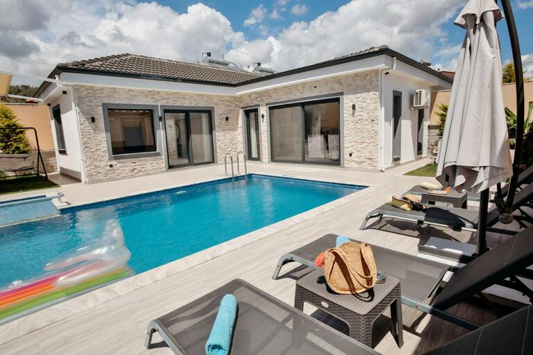 Villa Twin 1 — 2