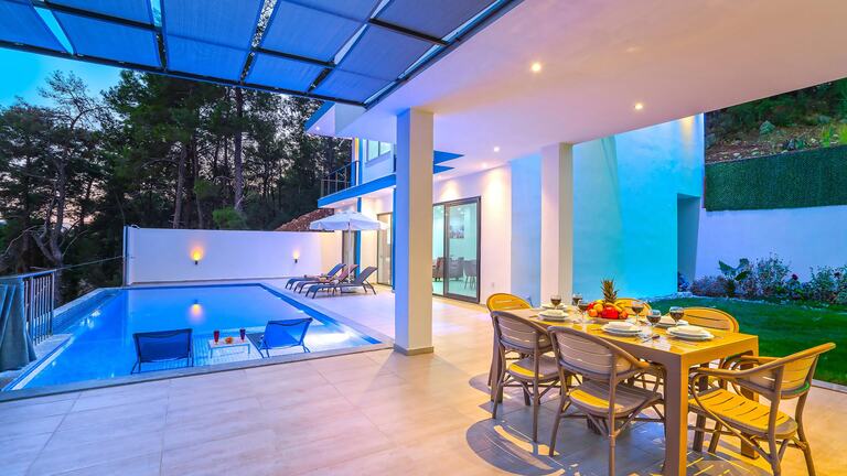Villa Bozo 2 — 2