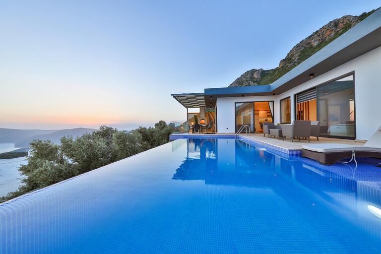 Villa Tufan — 1