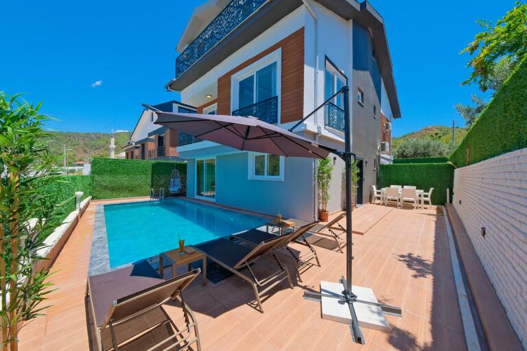 Villa Halis — 1