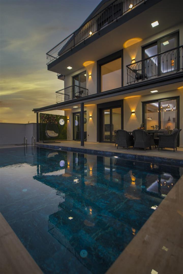 Villa Malibu — 3