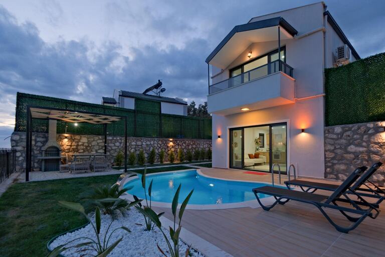 Villa Luna — 3